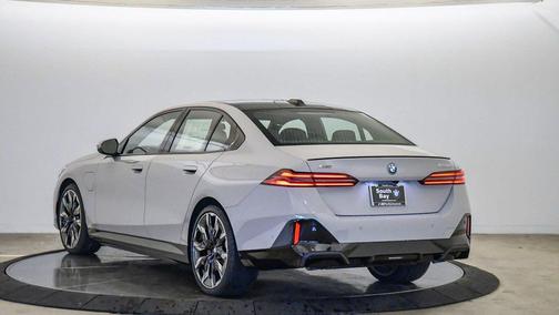 2026 BMW 550e xDrive