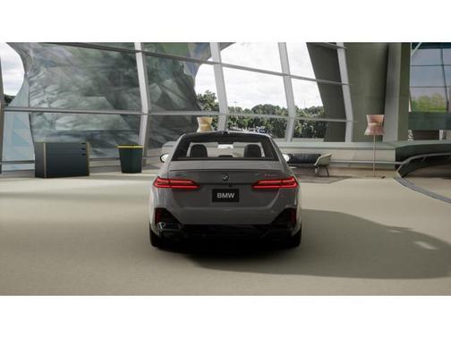 2026 BMW 550e xDrive