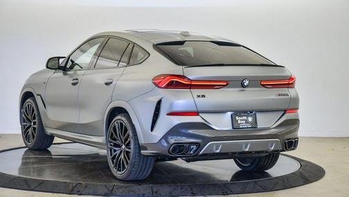 2026 BMW X6 M60i