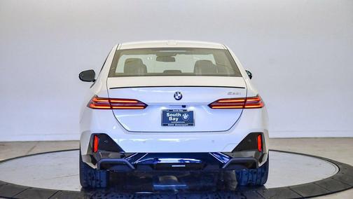 2026 BMW 530 i