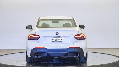 2023 BMW 230 i