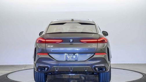 2026 BMW X6 xDrive40i