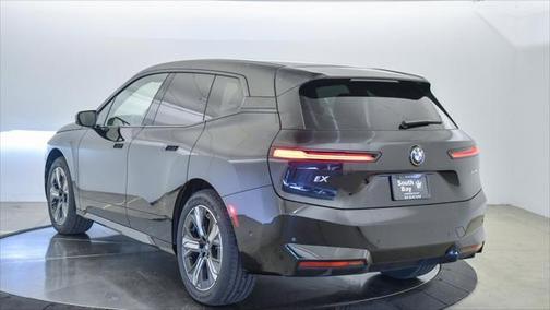2026 BMW iX xDrive45