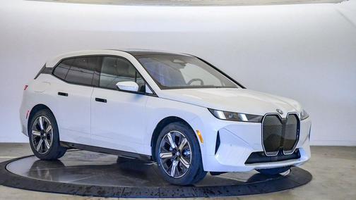 2026 BMW iX xDrive45