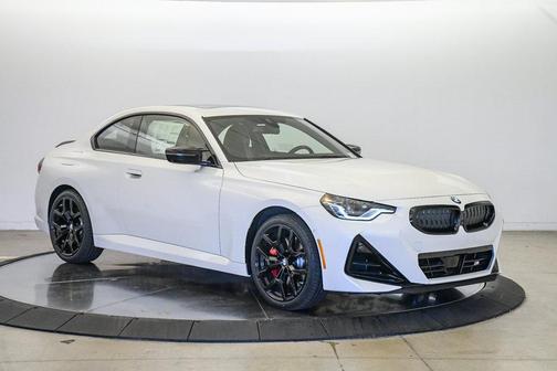 Mineral White Metallic 2027 BMW M240 i xDrive