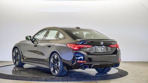 2026 BMW M440 i xDrive