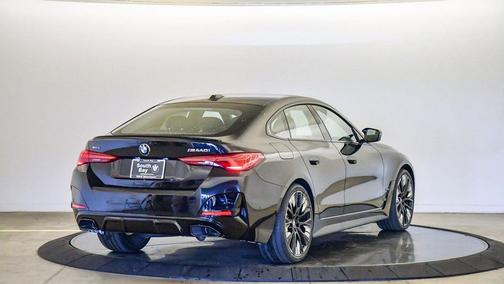 2026 BMW M440 i xDrive