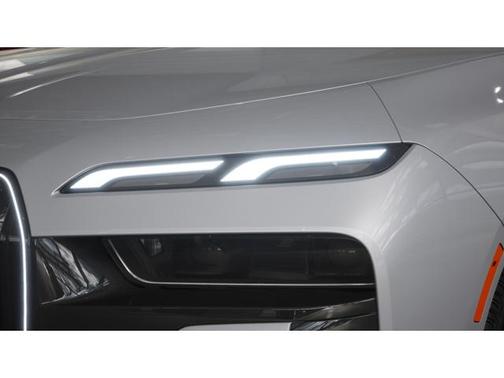 Brooklyn Grey Metallic 2026 BMW 740 740i