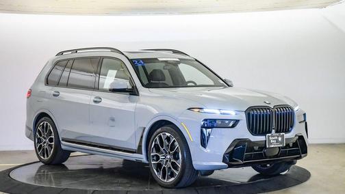 Brooklyn Grey Metallic 2024 BMW X7 xDrive40i