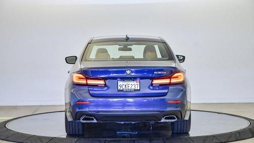 2022 BMW 530e Base