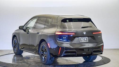 2026 BMW iX xDrive45