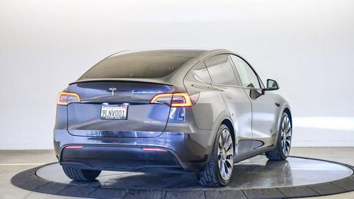 2024 Tesla Model Y Performance Dual Motor All-Wheel Drive