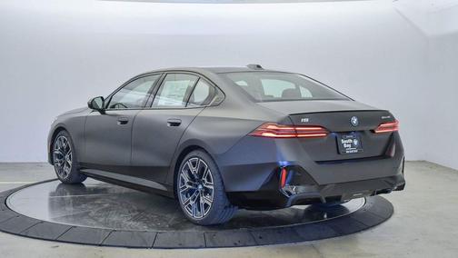 2025 BMW i5 eDrive40