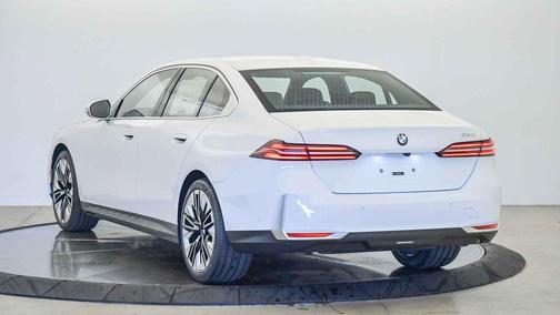 2026 BMW 530 i