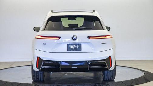 2026 BMW iX xDrive45