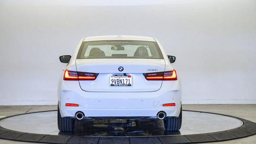 2025 BMW 330 330i