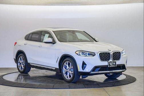 2023 BMW X4 xDrive30i