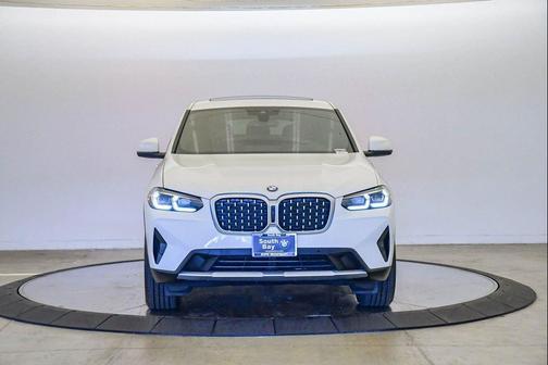 2023 BMW X4 xDrive30i
