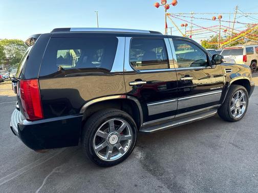 2007 Cadillac Escalade Base