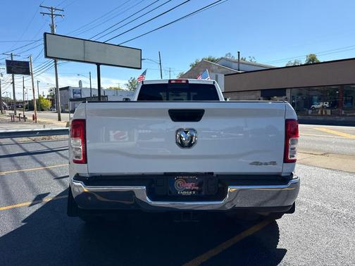2022 RAM 3500 Tradesman Crew Cab 4WD DRW