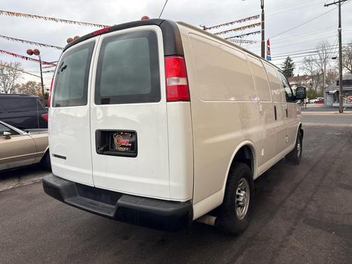 2019 Chevrolet Express 2500 Work Van