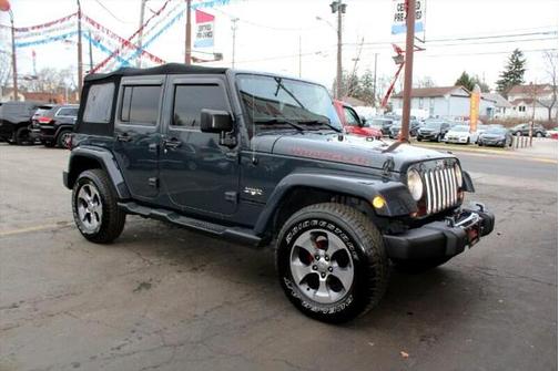 2016 Jeep Wrangler Unlimited Sahara