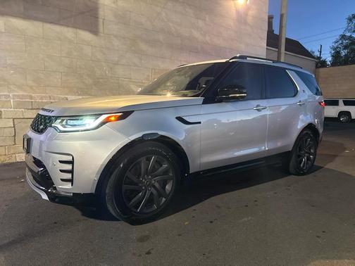 2021 Land Rover Discovery R-Dynamic S
