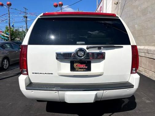 2008 Cadillac Escalade Base