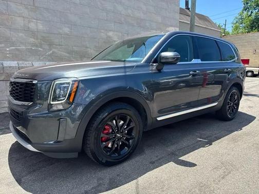 Gray 2022 Kia Telluride LX AWD