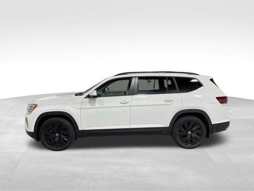2025 Volkswagen Atlas 2.0T SE