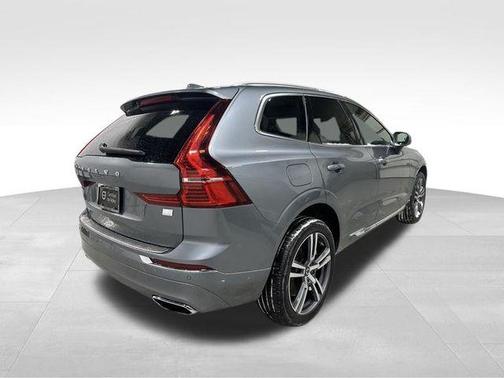 Gray Metallic 2021 Volvo XC60 Recharge Plug-In Hybrid T8 Inscription Expression