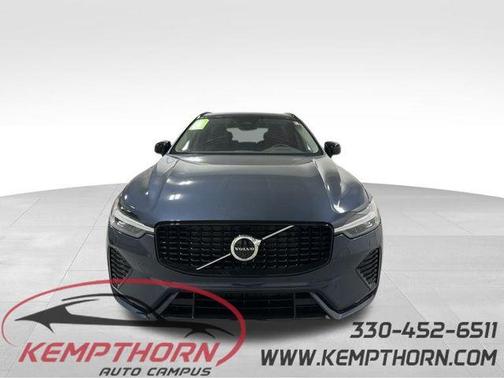 2025 Volvo XC60 B5 Plus