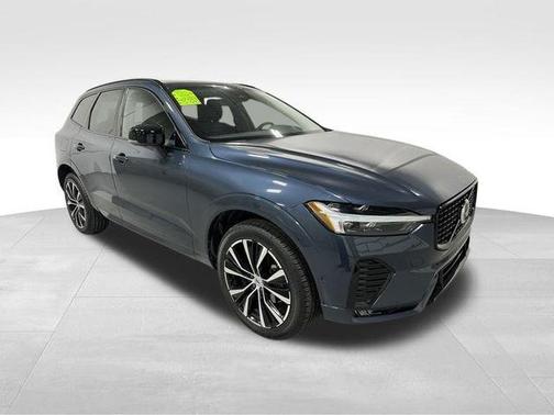 2025 Volvo XC60 B5 Plus