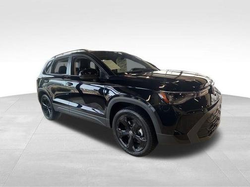2025 Volkswagen Taos 1.5T SE Black
