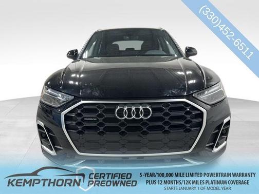 Mythos Black Metallic 2023 Audi Q5 45 S line quattro Premium