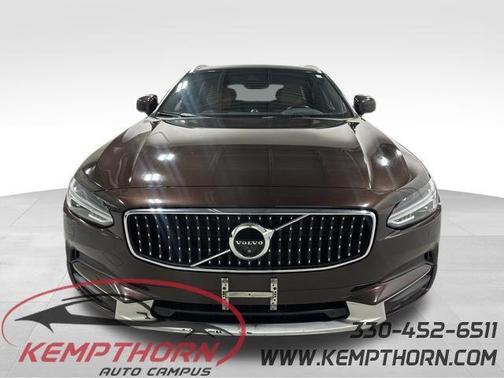 2017 Volvo V90 Cross Country T6