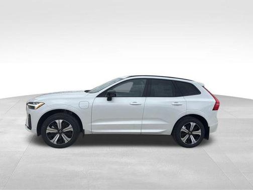 2025 Volvo XC60 Plug-In Hybrid T8 Core