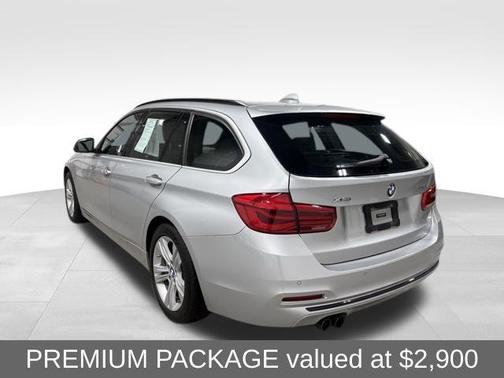 2018 BMW 330 i xDrive