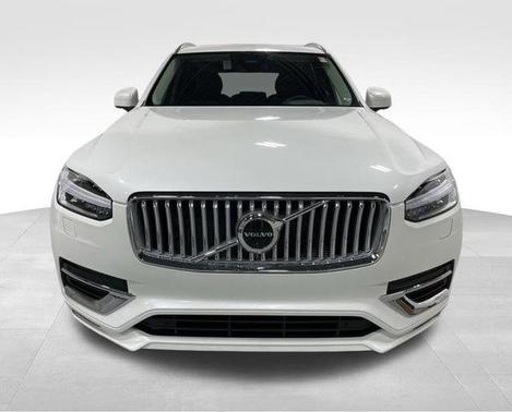 2025 Volvo XC90 B6 Plus 7-Seater