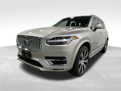 2023 Volvo XC90 B6 Ultimate 7-Seater