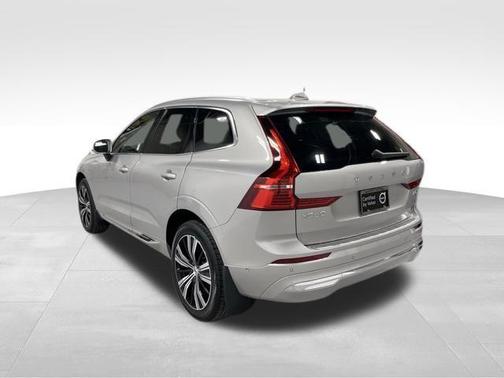 2022 Volvo XC60 B5 Inscription