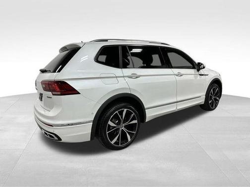 Opal White Pearl Effect 2024 Volkswagen Tiguan 2.0T SEL R-Line