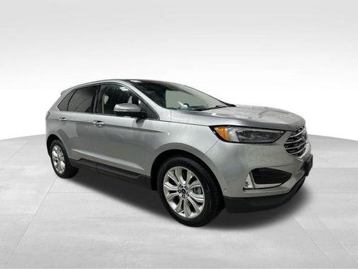 Silver 2020 Ford Edge Titanium