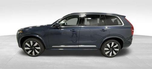2025 Volvo XC90 Plug-In Hybrid T8 Plus 7-Seater