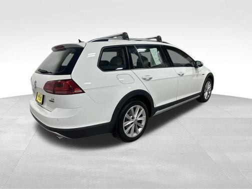 2017 Volkswagen Golf Alltrack TSI SE