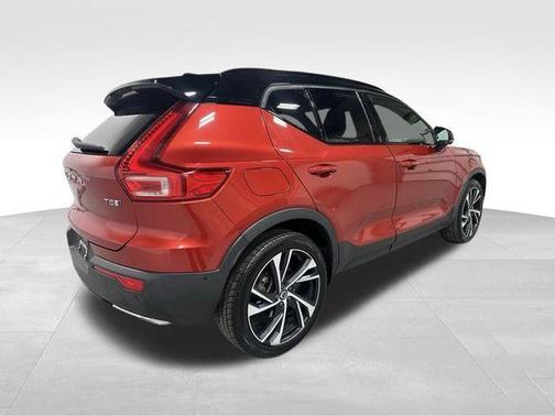2019 Volvo XC40 R-DESIGN