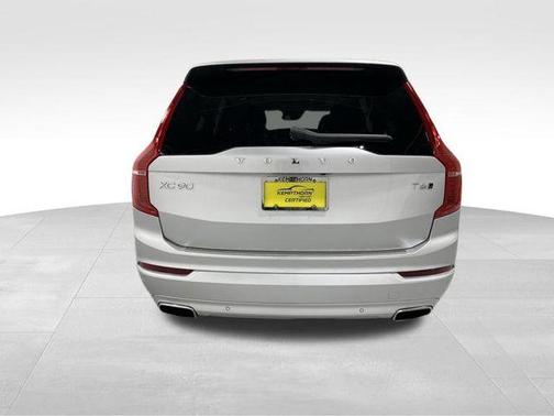 2021 Volvo XC90 T6 Momentum 7 Passenger