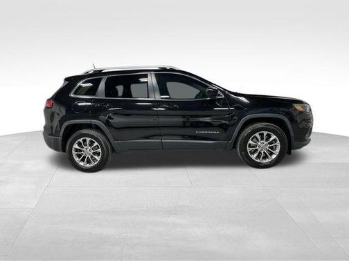 Diamond Black 2019 Jeep Cherokee Latitude Plus
