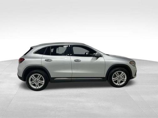 2022 Mercedes-Benz GLA 250 Base 4MATIC