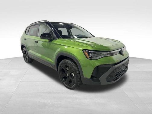 2025 Volkswagen Taos 1.5T SE Black